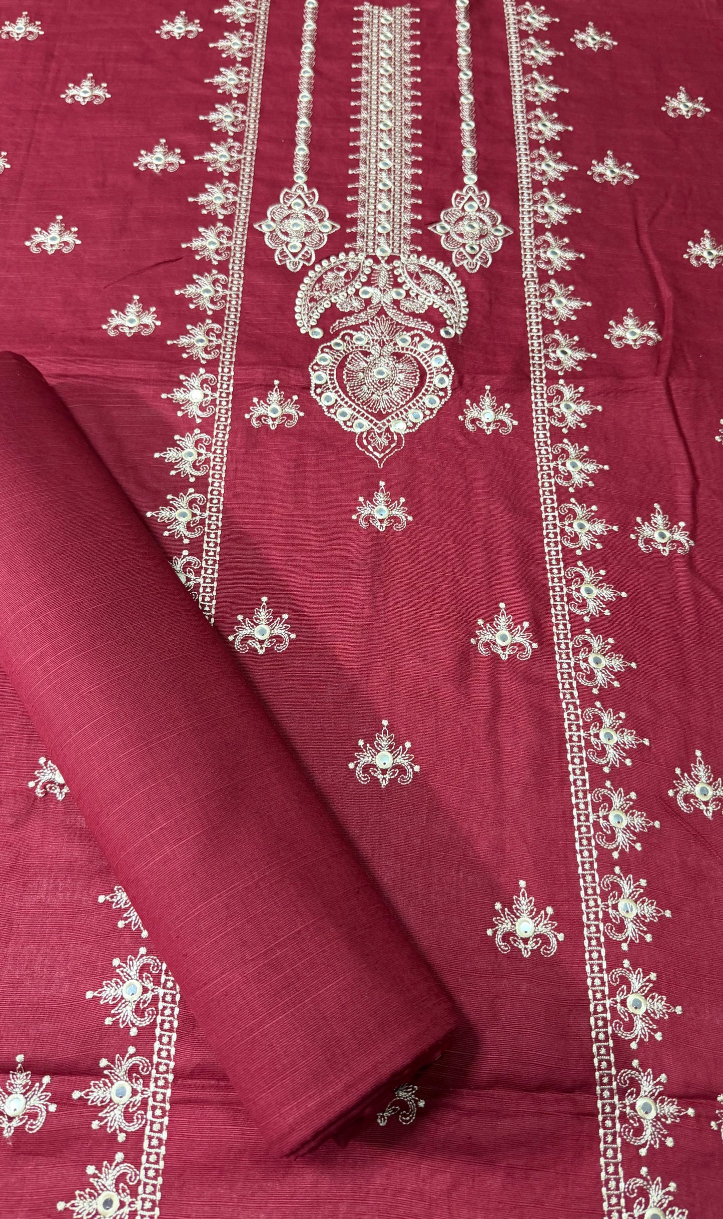 KHADDAR EMBROIDERED 2PC