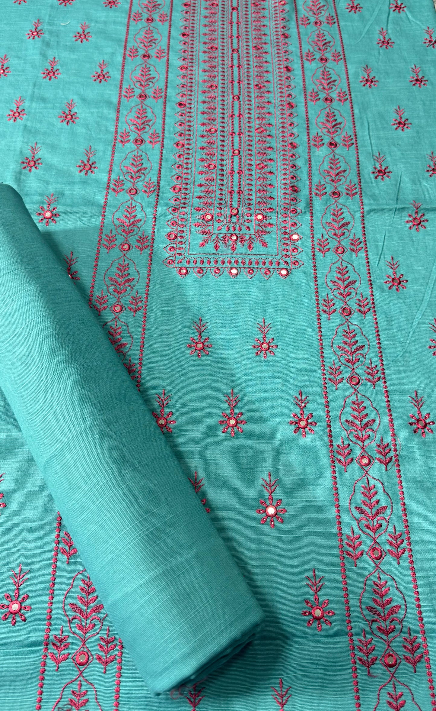 KHADDAR EMBROIDERED 2PC