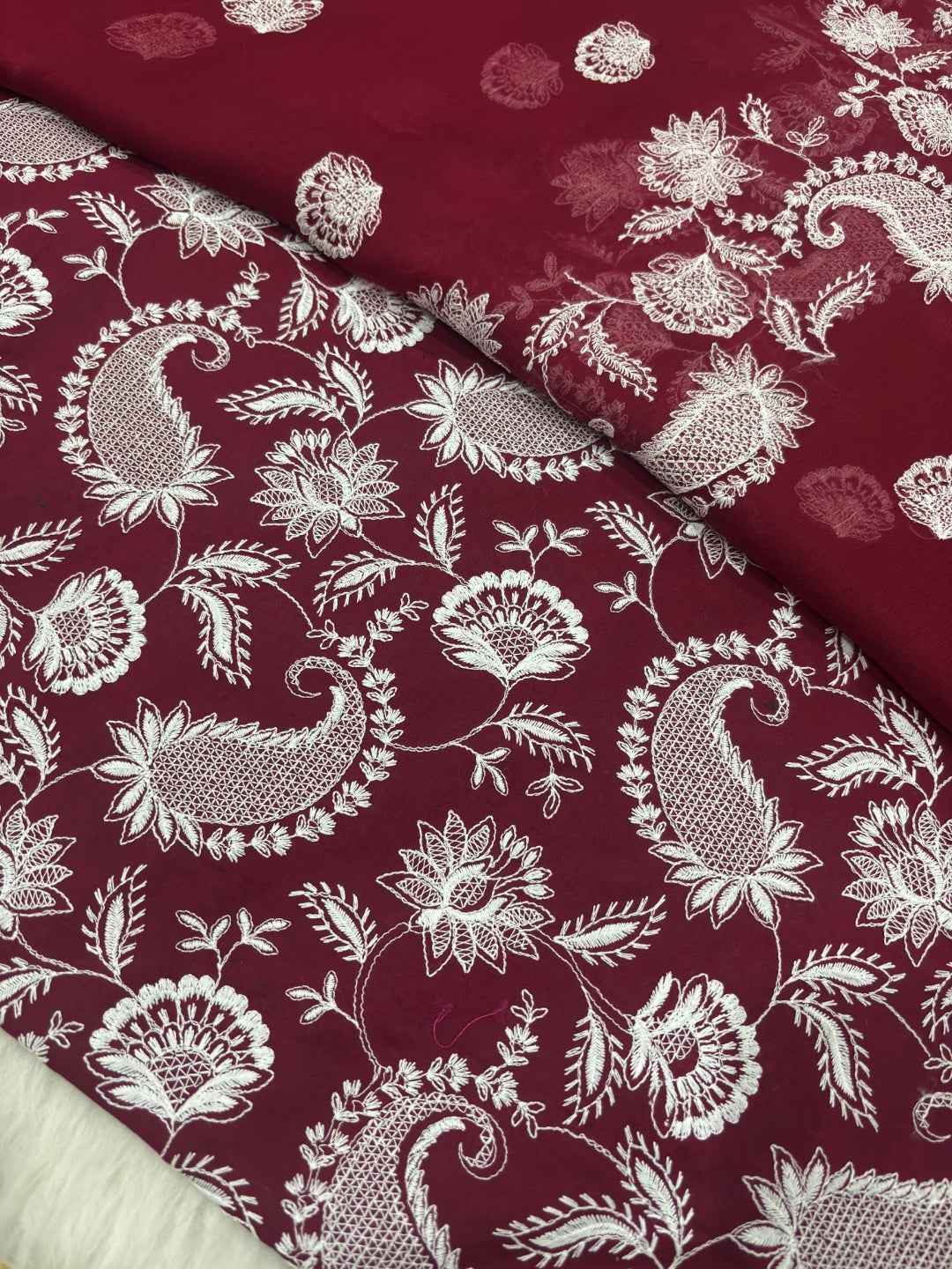 BAREEZE LAWN EMBROIDERED 3PC CHIFFON DOPATTA TZAJ-104