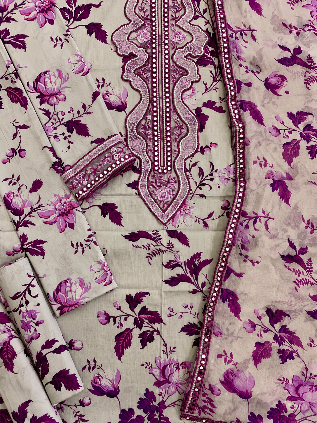 ANEELA'S LUXURY LAWN 3PC CHIFFON DOPATTA