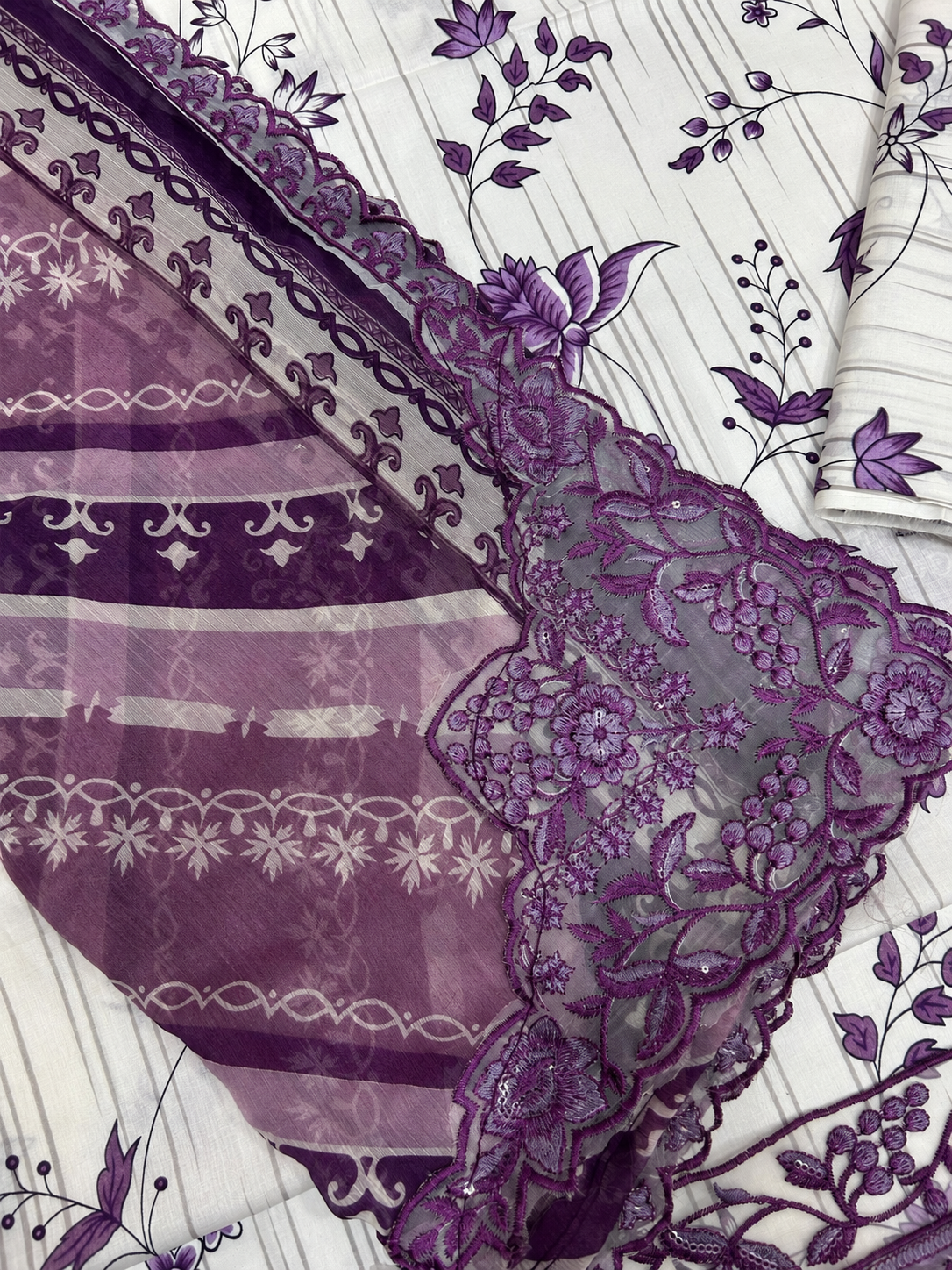 JAZMIN LUXURY LAWN 3PC CHIFFON DOPATTA