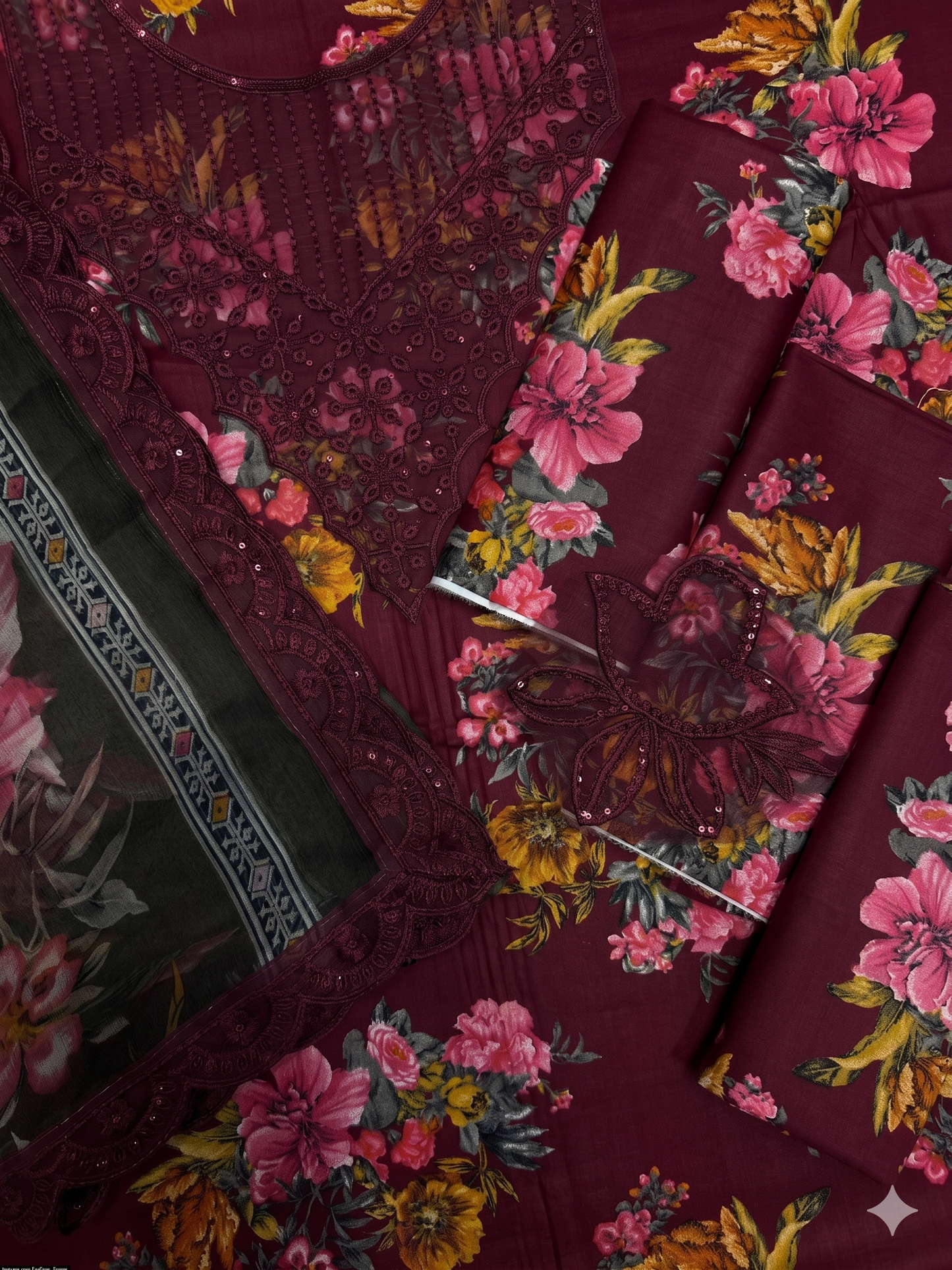IZNIK LUXURY LAWN 3PC CHIFFON DOPATTA - TANIAZE