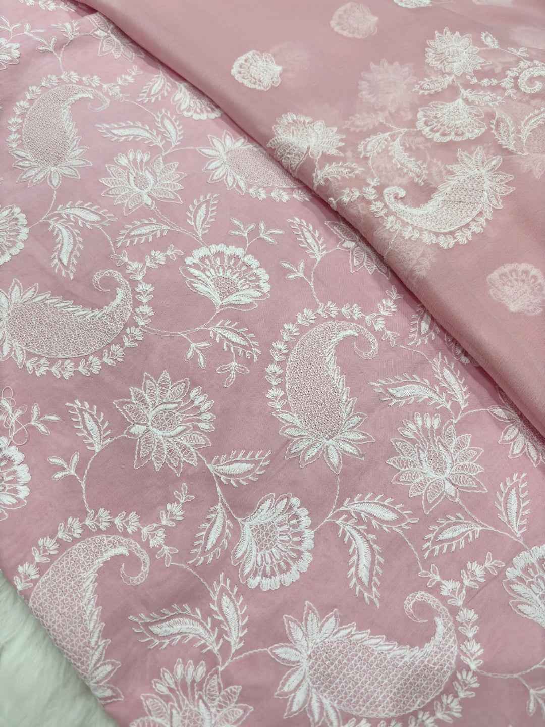 BAREEZE LAWN EMBROIDERED 3PC CHIFFON DOPATTA TZAJ-105