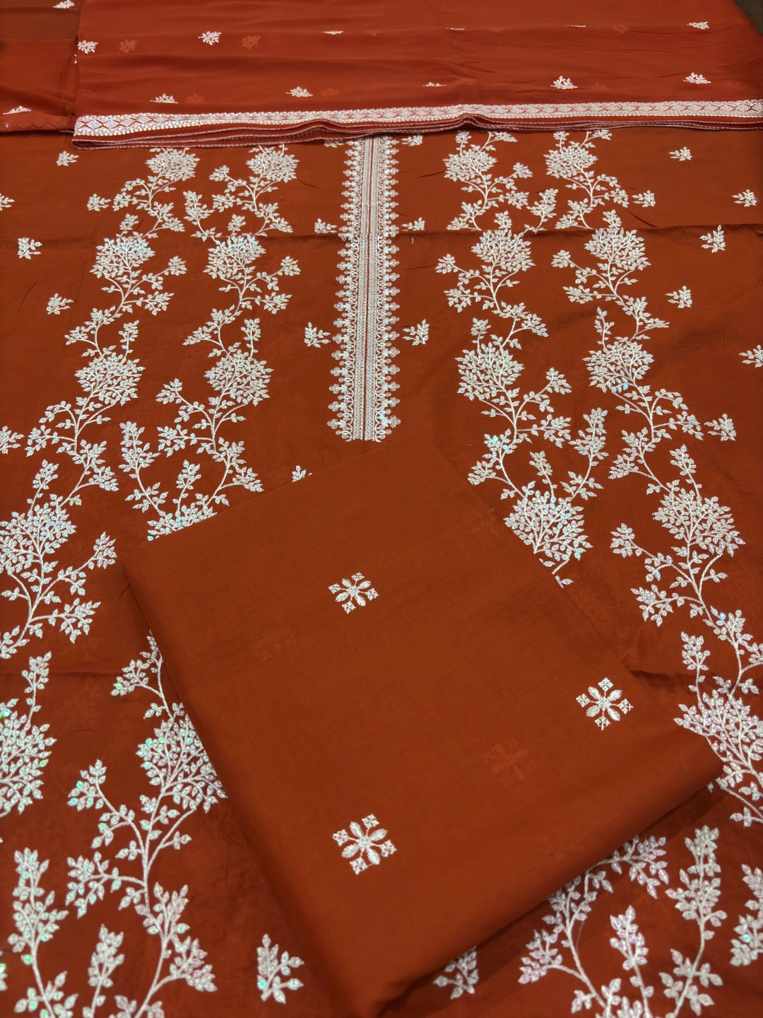 BAREEZE LAWN EMBROIDERED 3PC CHIFFON DOPATTA TZAJ-168