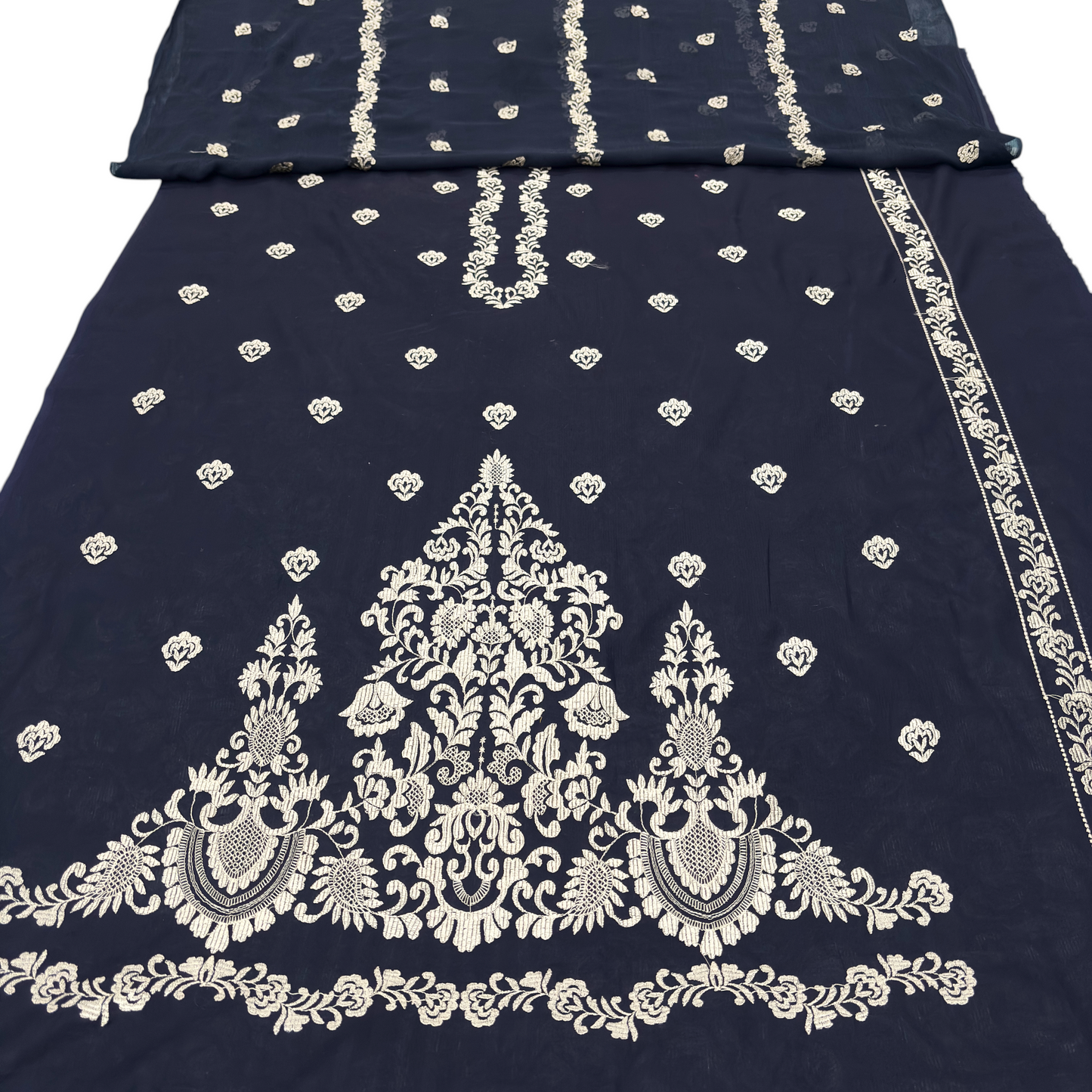 LAWN EMBROIDERED 3PC CHIFFON DOPATTA