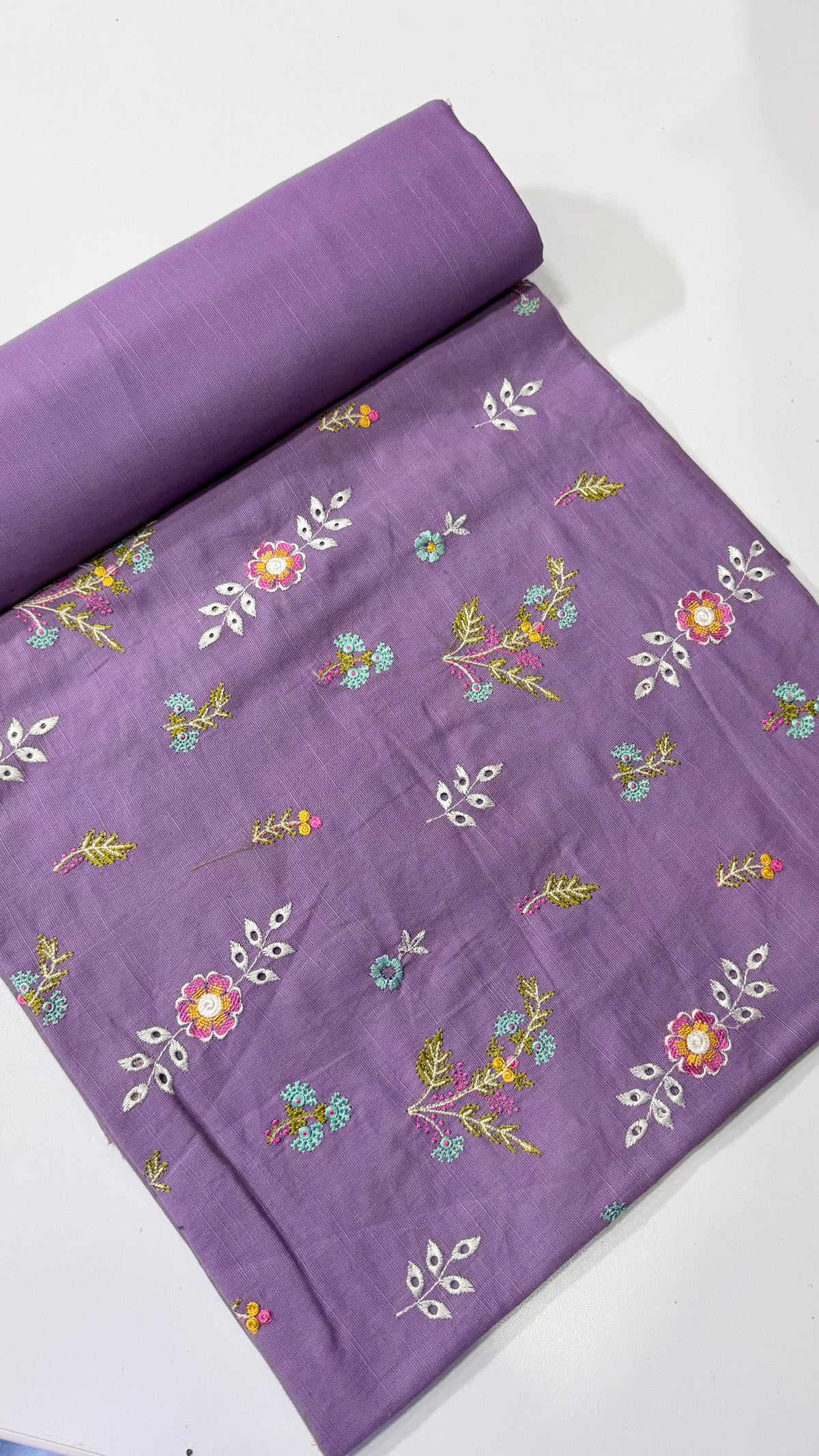Lilac Khaddar Embroidered 2-Piece Suit – Design 151 – Image 1 | TANIAZE