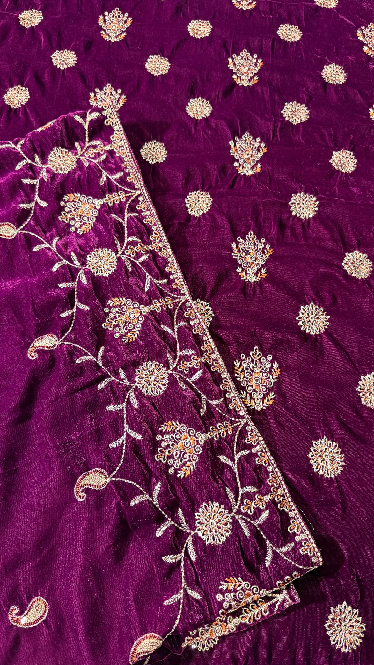 VELVET EMBROIDERED 3-PIECE TZAJ-219