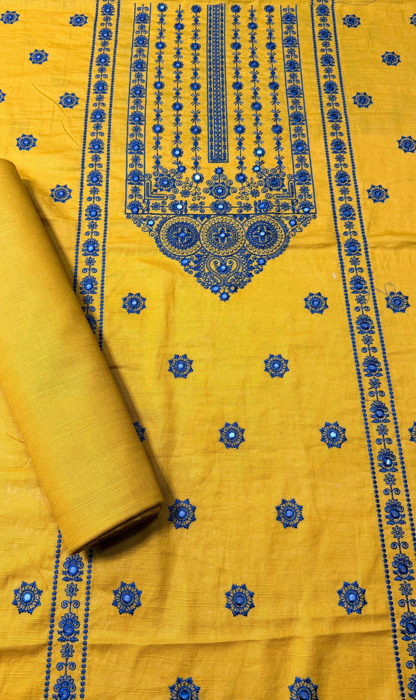 KHADDAR EMBROIDERED 2PC