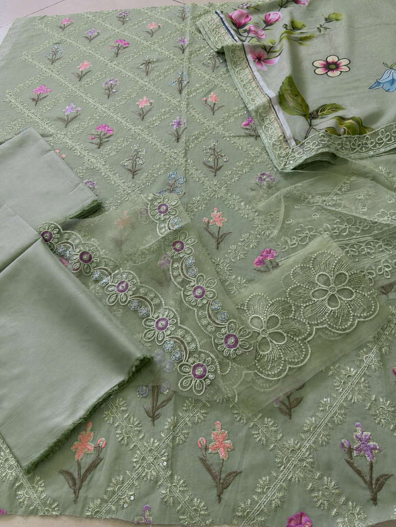 MARIA B LUXURY LAWN 3PC CHIFFON DOPATTA