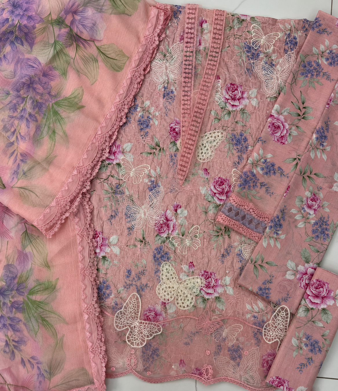 MARIA B LUXURY LAWN 3PC CHIFFON DOPATTA