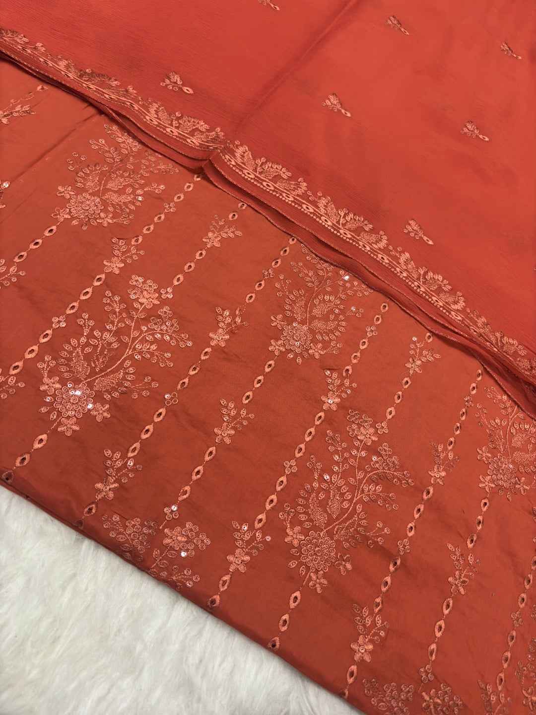 BAREEZE LAWN EMBROIDERED 3PC CHIFFON DOPATTA TZAJ-132