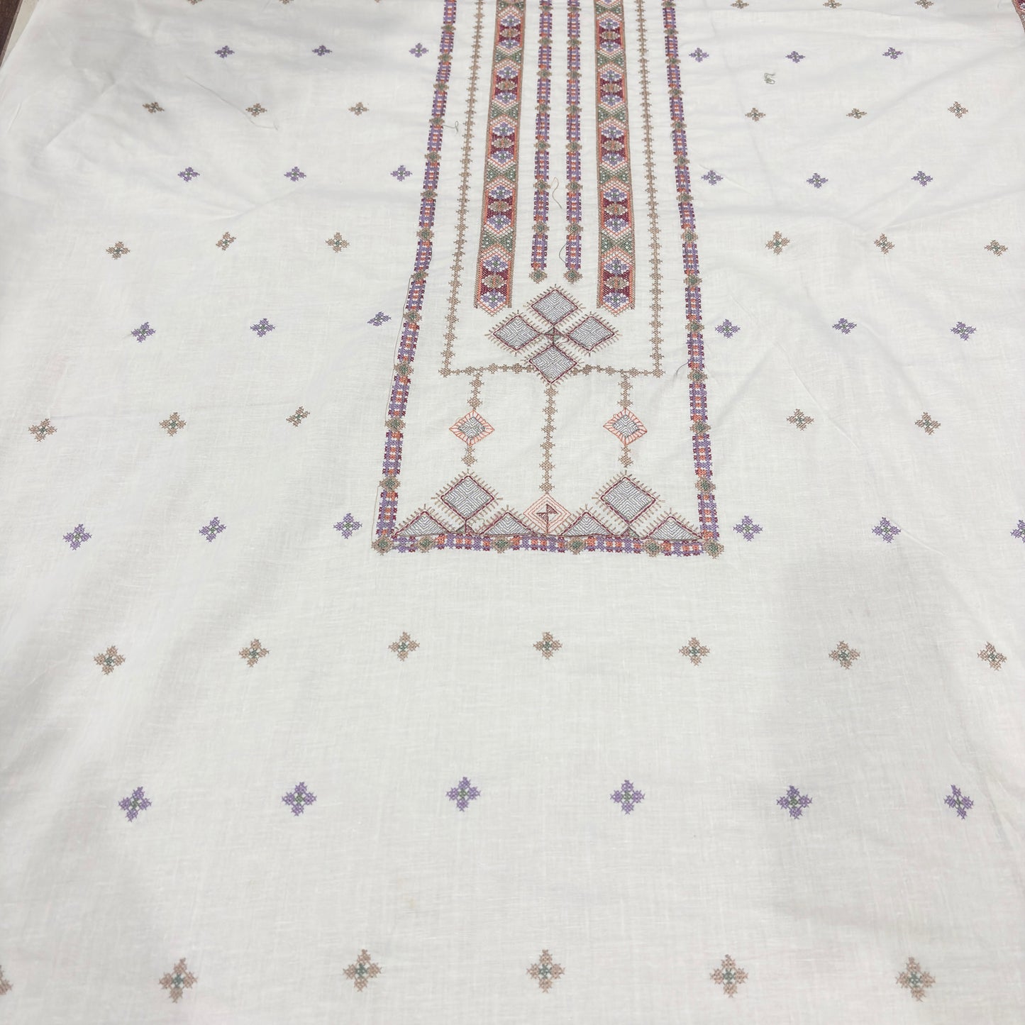LAWN EMBROIDERED 3PC CHIFFON DOPATTA