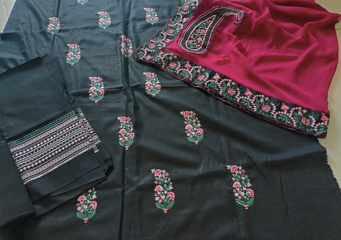 BATIK LUXURY LAWN 3PC CHIFFON DOPATTA