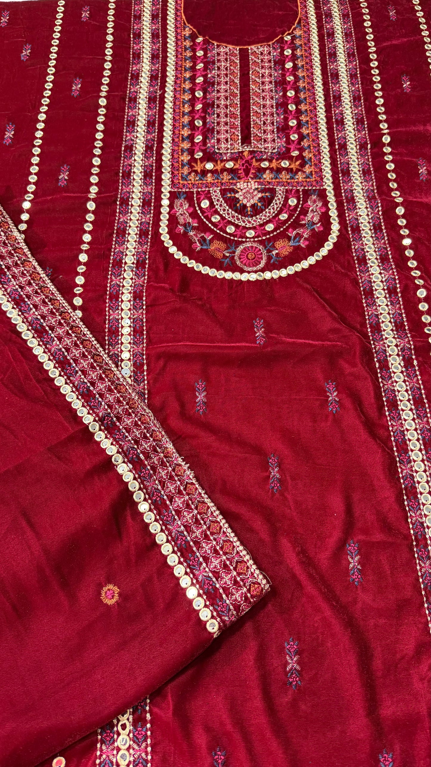 VELVET EMBROIDERED 3-PIECE TZAJ-246