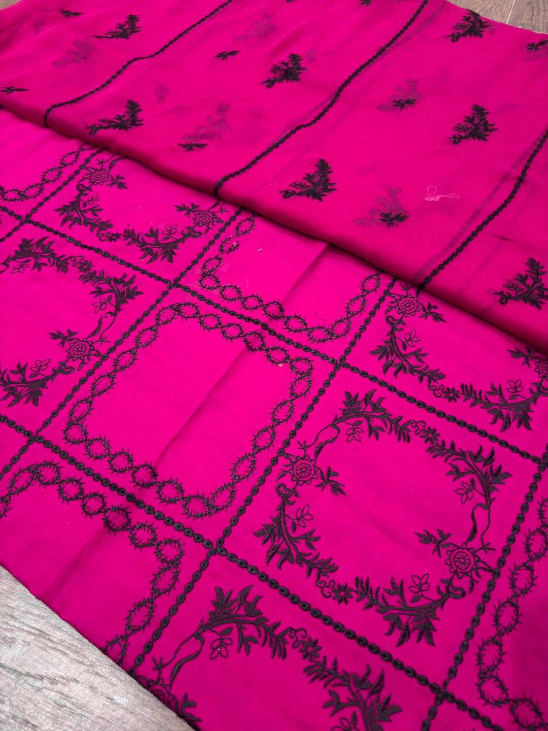 BAREEZE LAWN EMBROIDERED 3PC CHIFFON DOPATTA TZAJ-162
