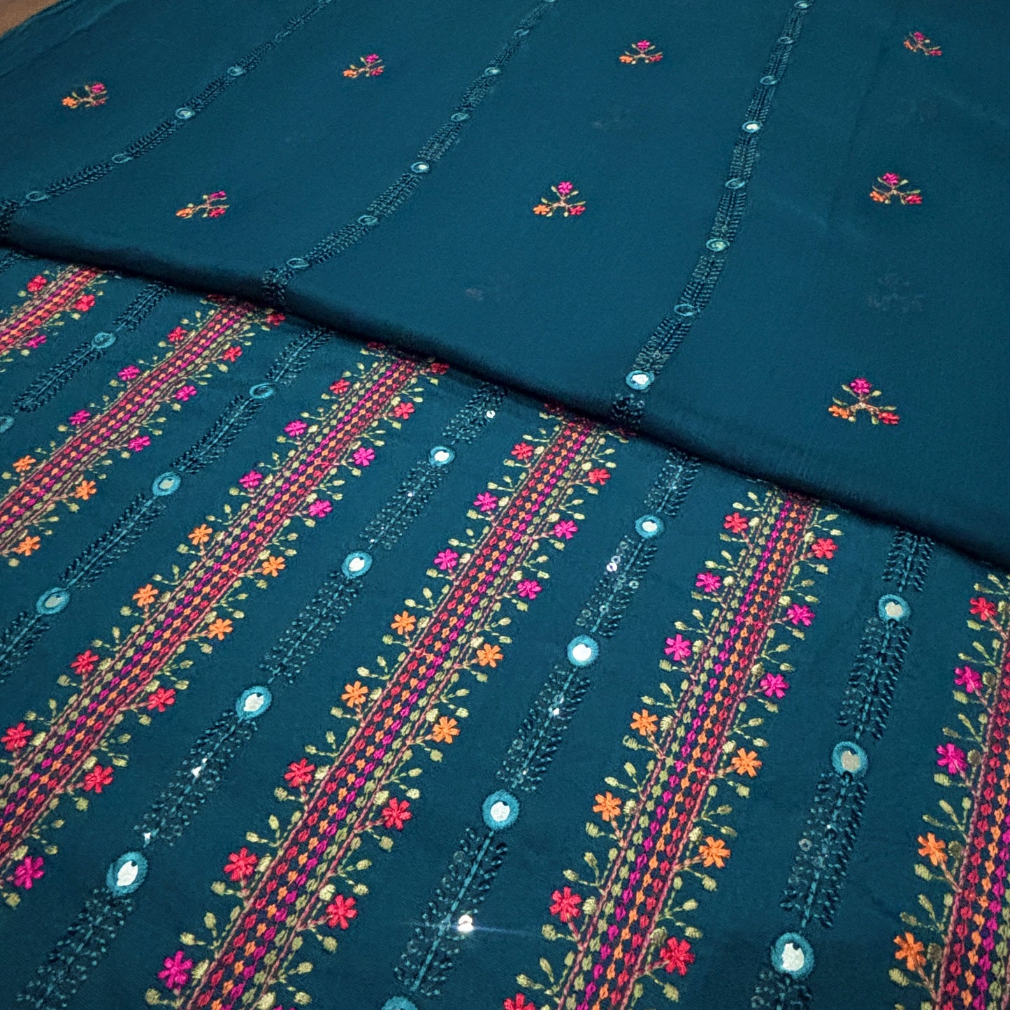 KARANDI EMBROIDERED 3-PIECE TZAJ-294
