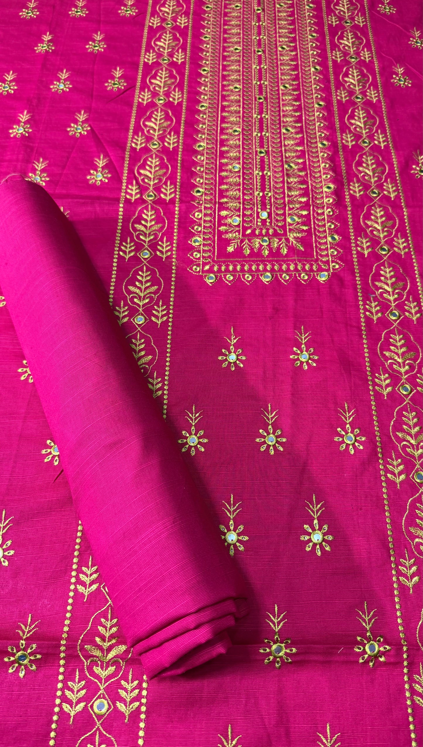 KHADDAR EMBROIDERED 2PC