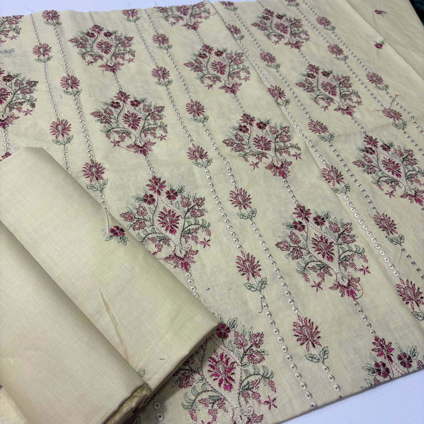 2 PIECE - EMBROIDERED LAWN SUIT SCV1-1676