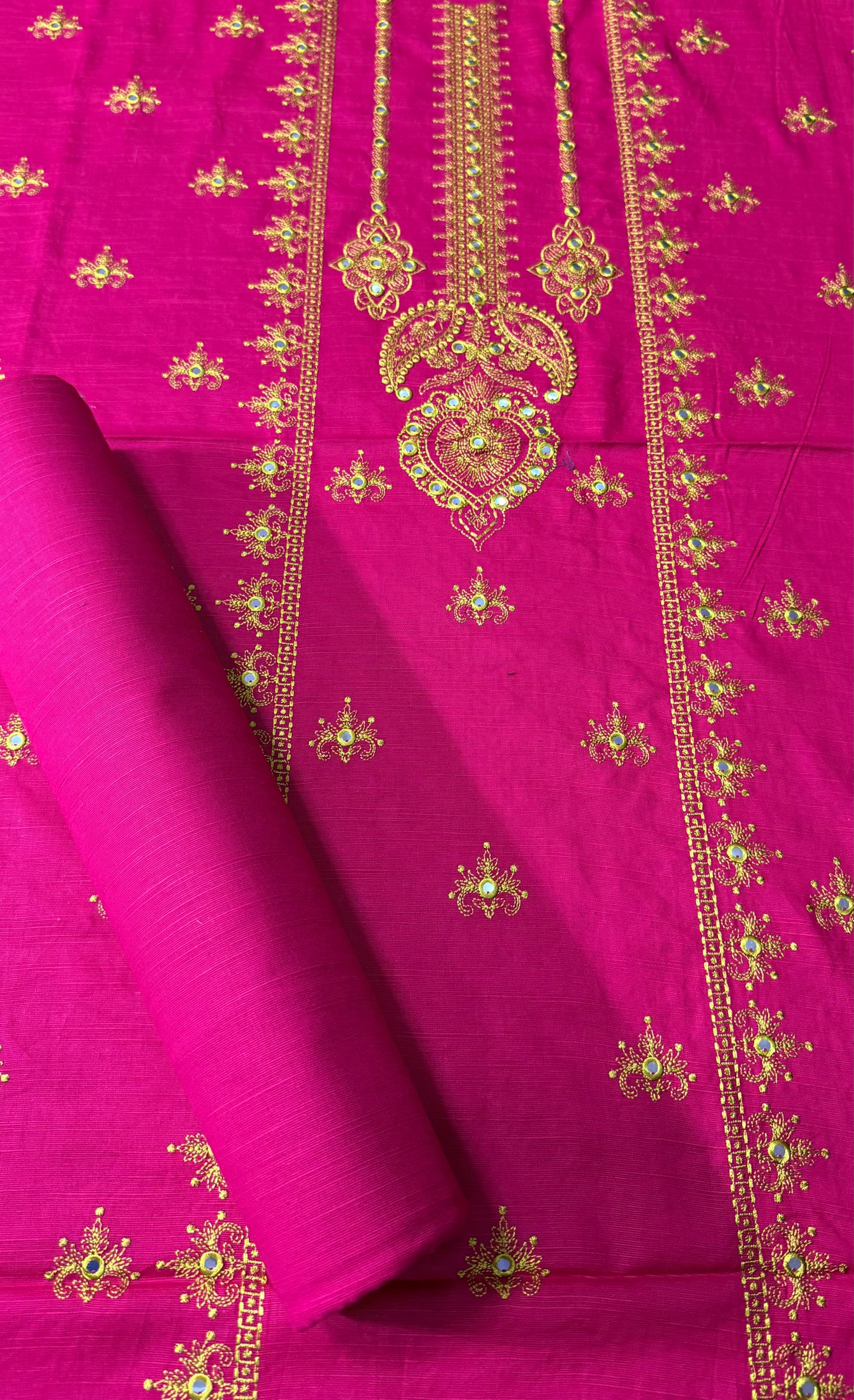 KHADDAR EMBROIDERED 2PC