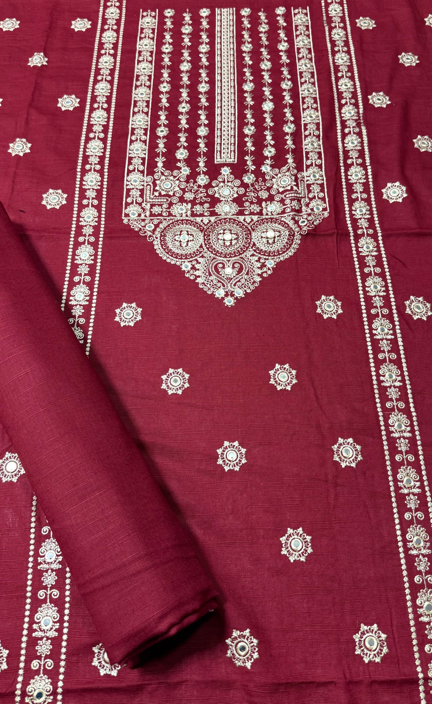 KHADDAR EMBROIDERED 2PC