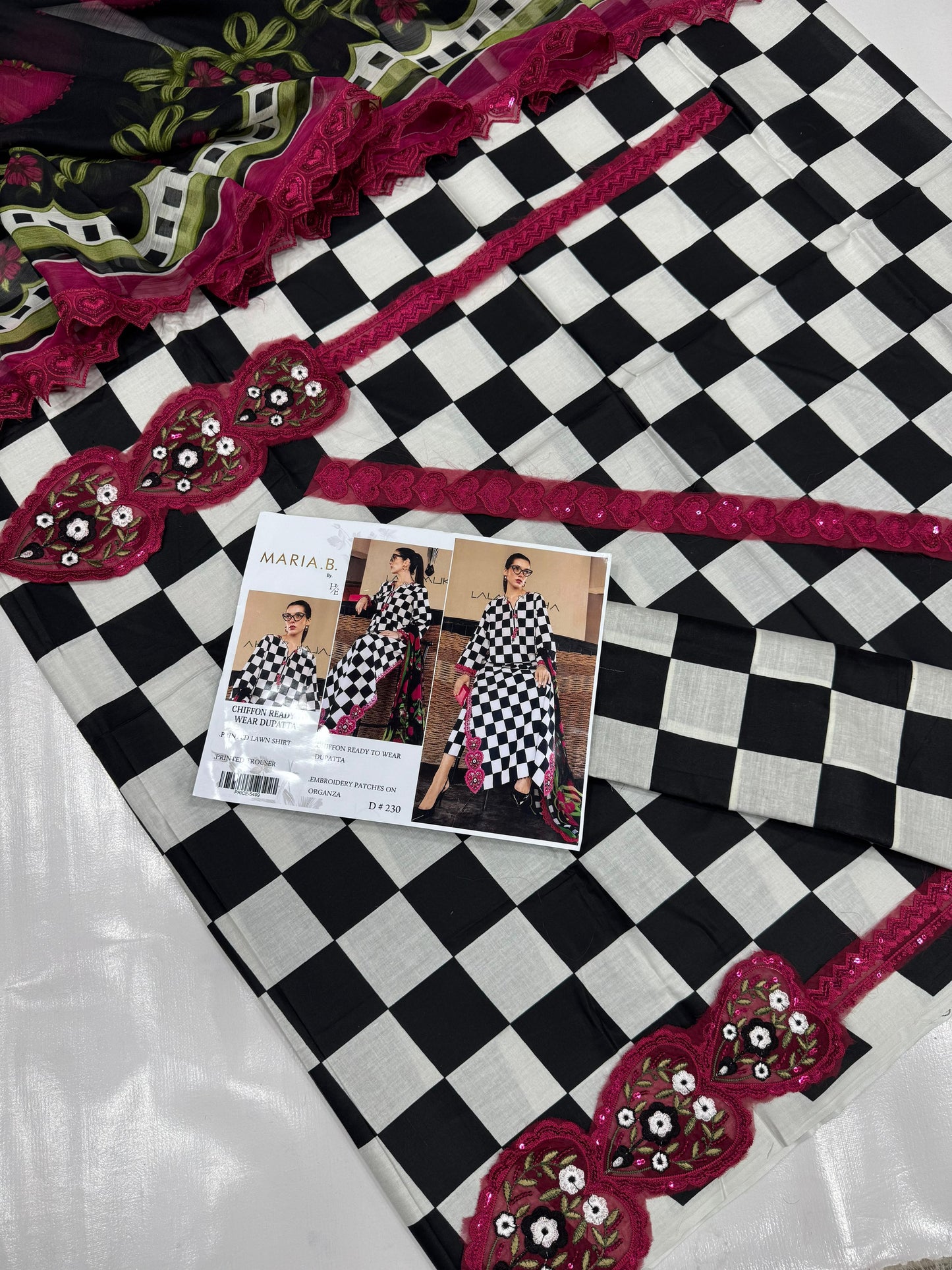MARIA B LUXURY LAWN 3PC CHIFFON DOPATTA