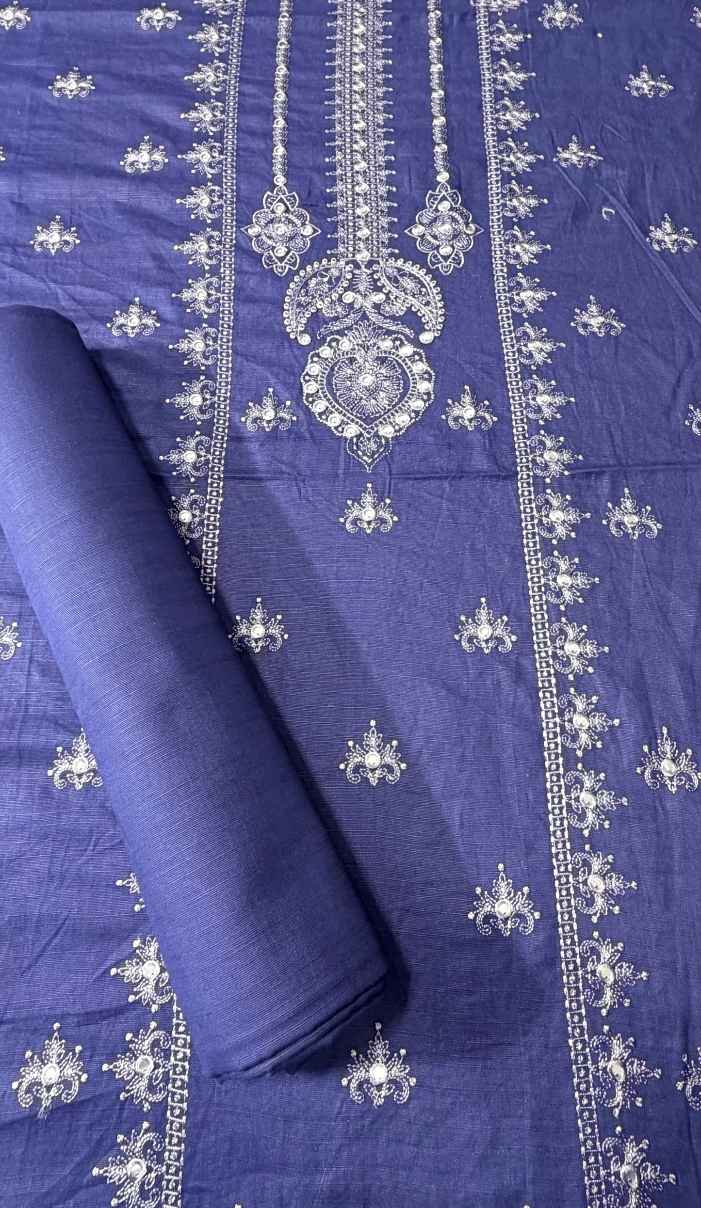 KHADDAR EMBROIDERED 2PC