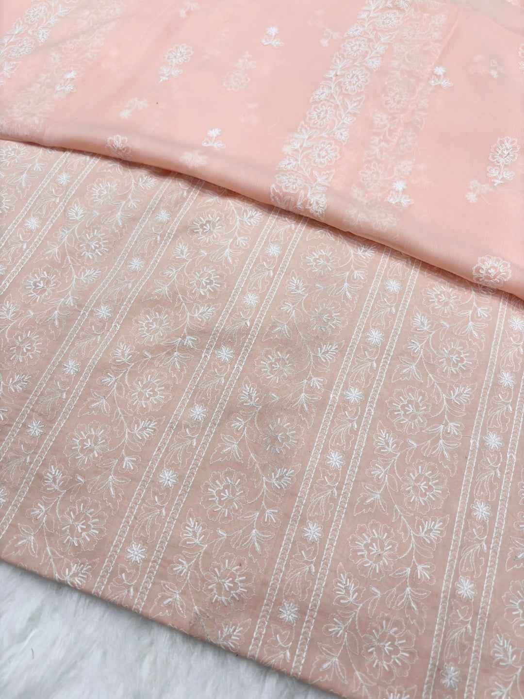 BAREEZE LAWN EMBROIDERED 3PC CHIFFON DOPATTA TZAJ-138